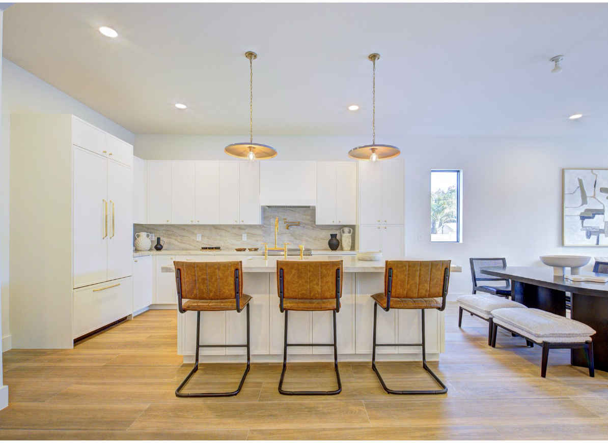 Kitchen islands in Santa Monica